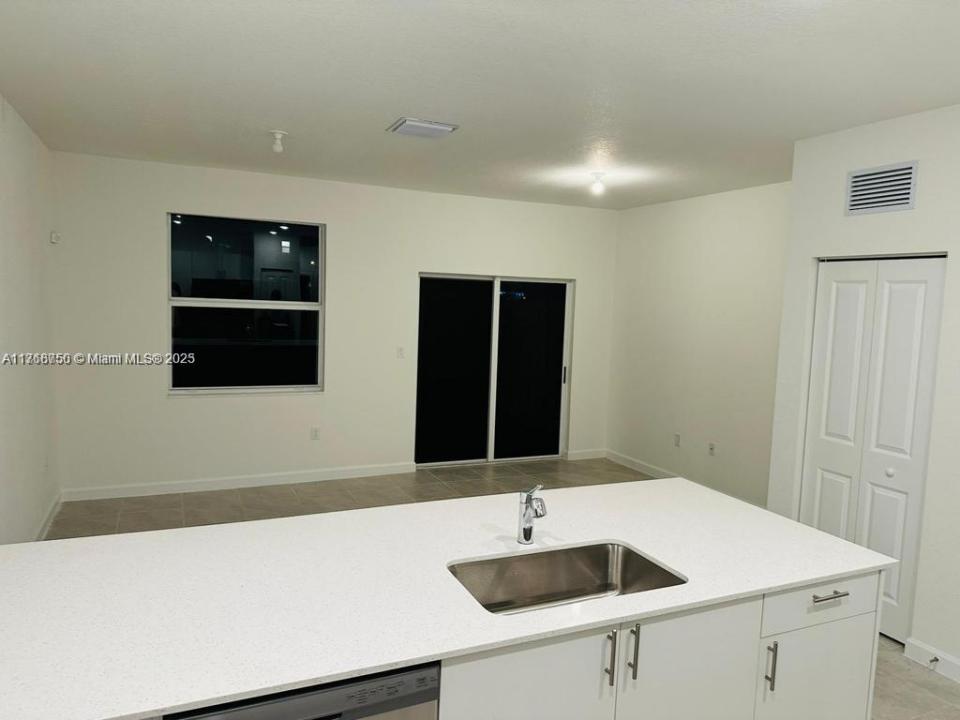 1655 SE 26th Rd ., Homestead, Florida 33035, HOA KỲ