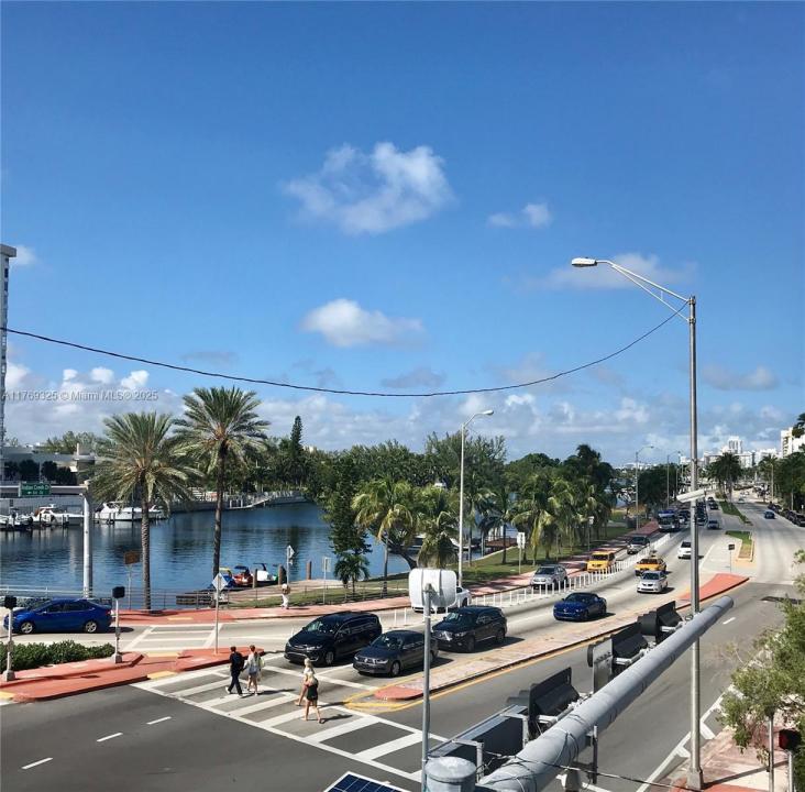 4021 Indian Creek Dr 2B, Miami Beach, Florida 33140, USA