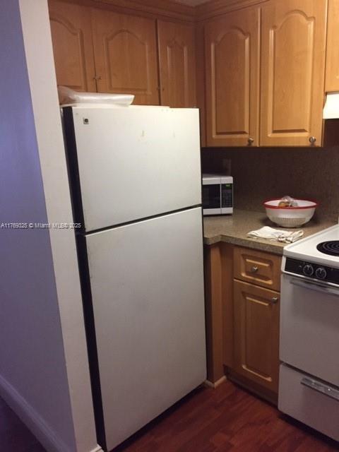 4021 Indian Creek Dr 2B, Miami Beach, Florida 33140, USA