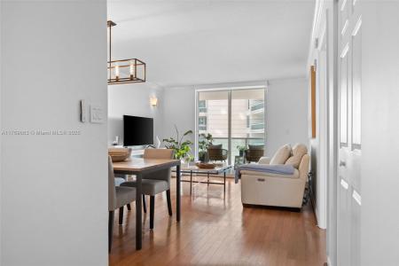 2101 Brickell Ave 1809, Miami, Florida 33129, USA