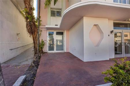 1435 Collins Ave, Miami Beach, Florida 33139, USA
