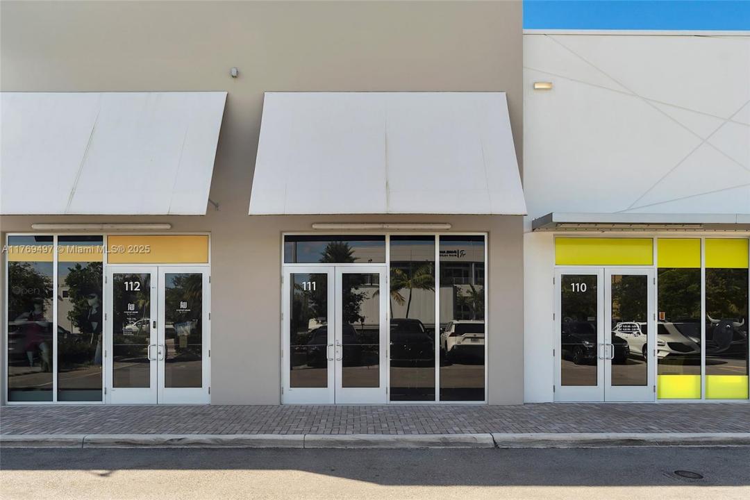 10890 NW 17th St 111, Sweetwater, Florida 33172, HOA KỲ