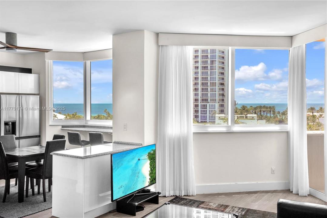 300 S POINTE DR 809, Miami Beach, Floryda 33139, USA