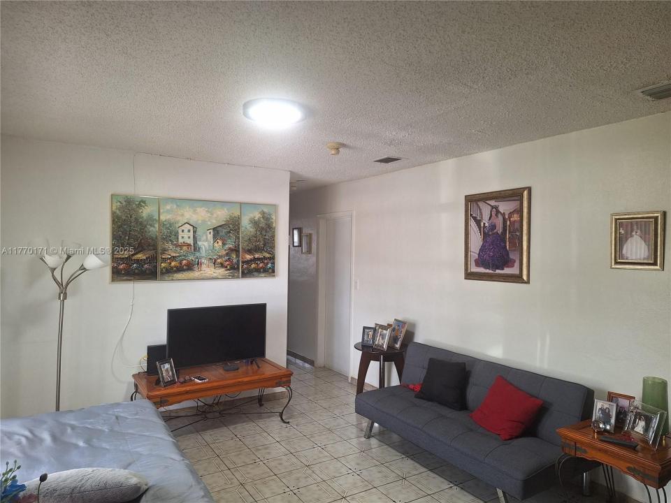 9384 SW 184th Ter, Cutler Bay, 佛羅里達州 33157, 美國