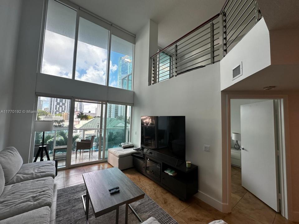 41 SE 5th St 807, Miami, Flórida 33131, Estados Unidos