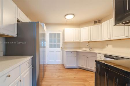 3301 Spanish Moss Ter 802, Lauderhill, Florida 33319, USA