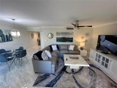 275 Palm Ave D205, Jupiter, Florida 33477, USA