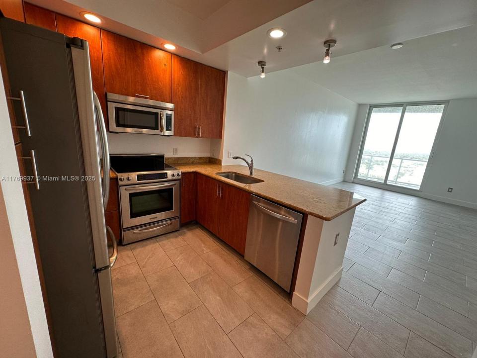 315 NE 3rd Ave 2009, Fort Lauderdale, フロリダ 33301, アメリカ合衆国