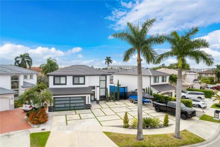 15738 SW 92nd ST, Miami, Florida 33196, USA