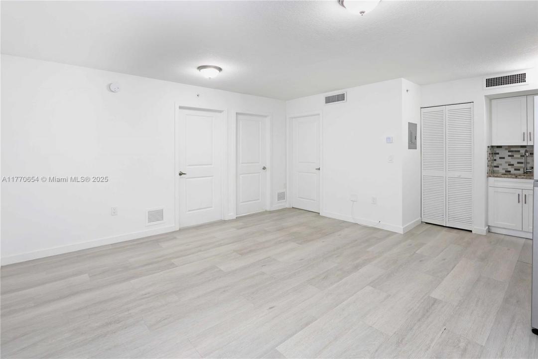 5185 W Flagler St, Miami, 플로리다 33134, 미국