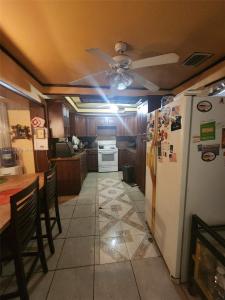 831 NW 140th St, Miami, Florida 33168, USA