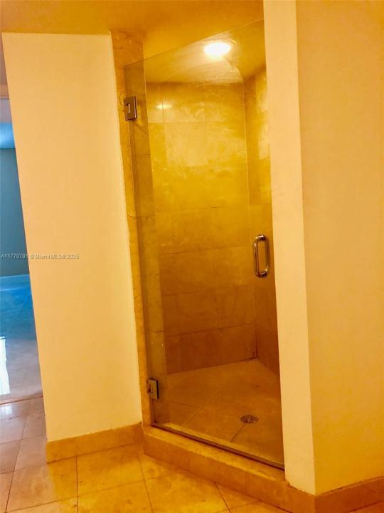 1800 N Bayshore Dr 1611, Miami, Flórida 33132, Estados Unidos