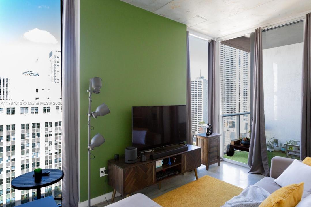 151 SE 1st St 2204, Miami, Floride 33131, États-Unis