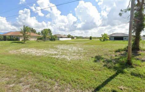 4309 NW 36 th PL, Cape Coral, Florida 33993, USA