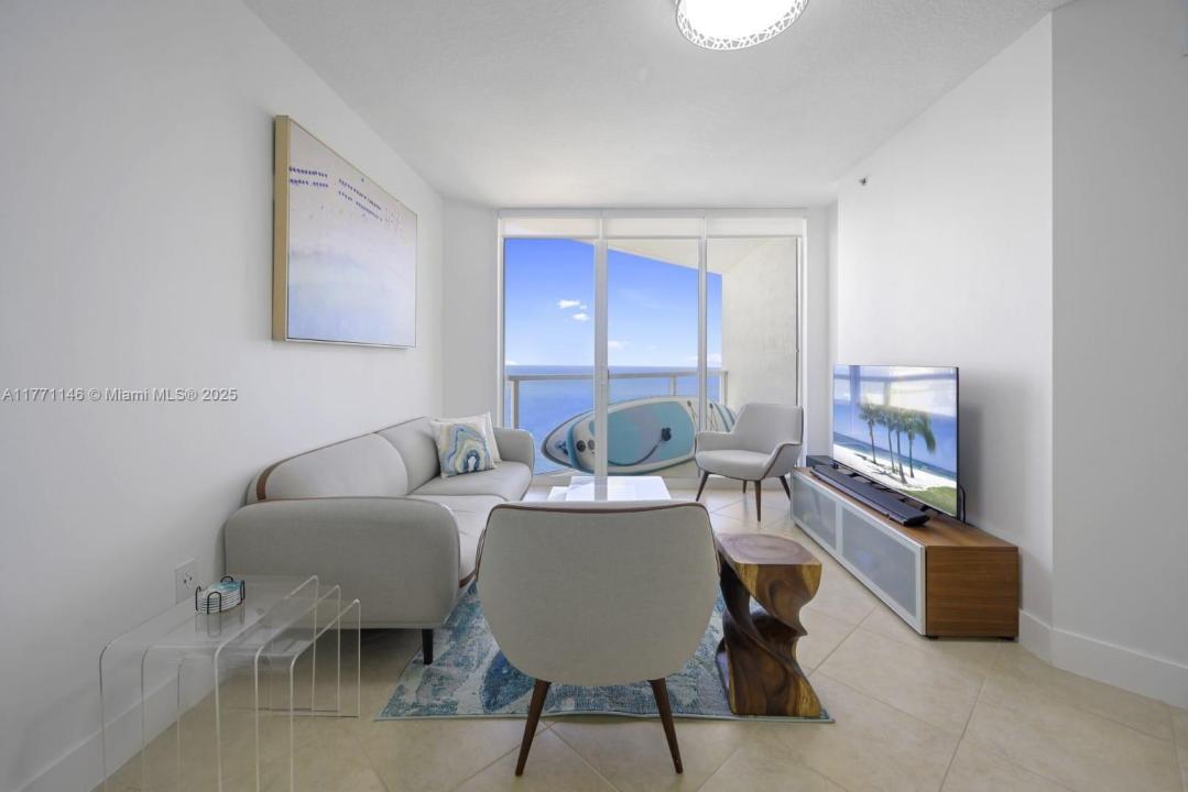 16699 Collins Ave 3306, Sunny Isles Beach, Florida 33160, USA
