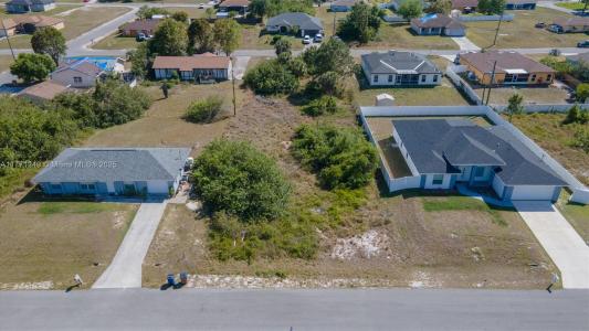 5305 6TH ST W, Lehigh Acres, Florida 33971, USA