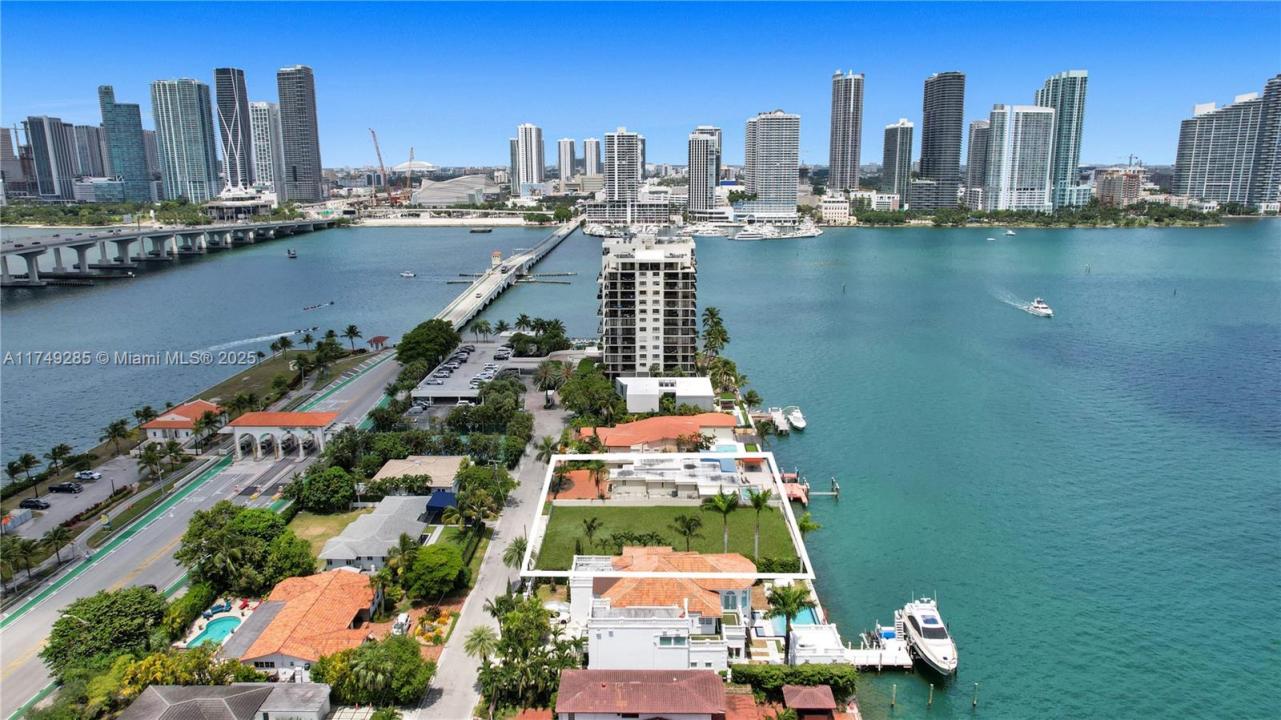 851 N Venetian Dr, Miami, فلوريدا 33139, الولايات المتحدة