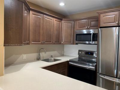 4848 NW 24th Ct 420, Lauderdale Lakes, Florida 33313, USA