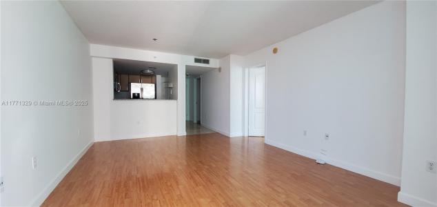2101 Brickell Ave 1808, Miami, Florida 33129, USA