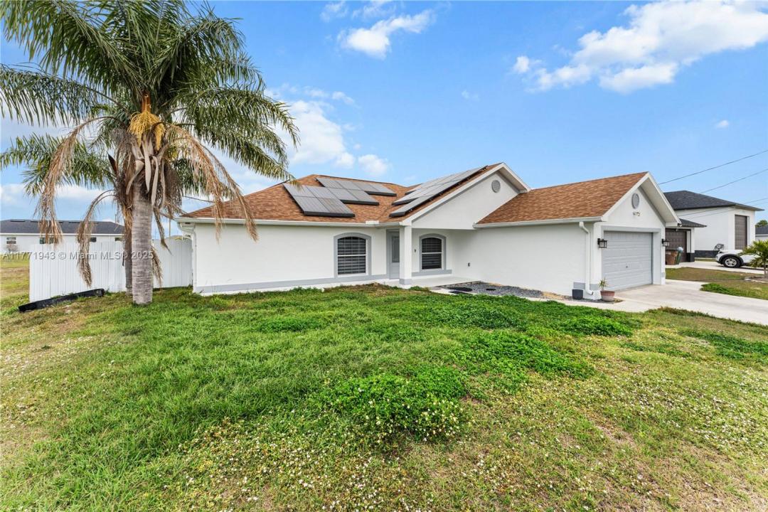 1911 NW 15TH TER, Cape Coral, Florida 33993