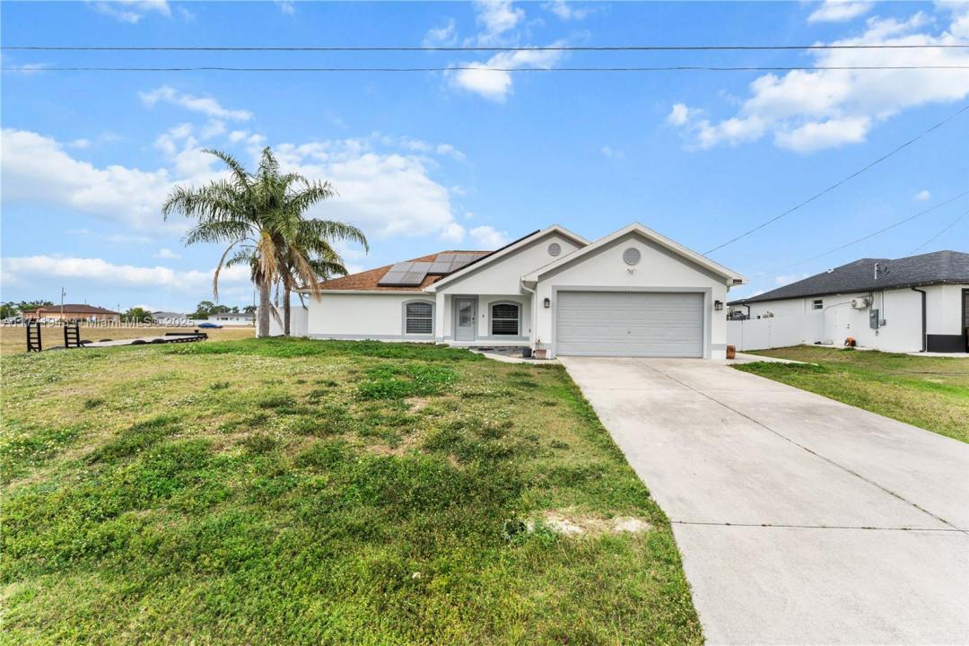 1911 NW 15TH TER, Cape Coral, Florida 33993