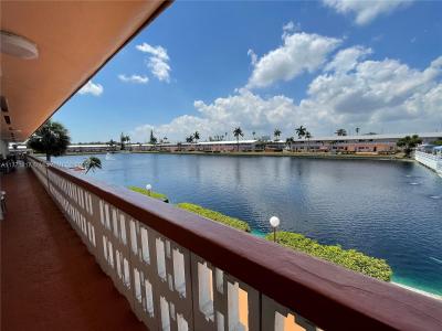 800 SW 10th Ter 17T, Hallandale Beach, Florida 33009, USA