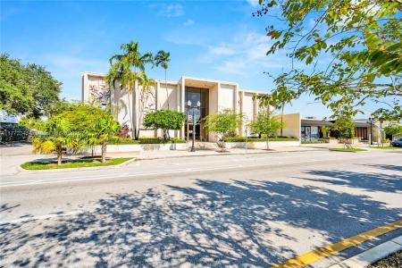 2435 Hollywood Blvd, Hollywood, Florida 33020, USA