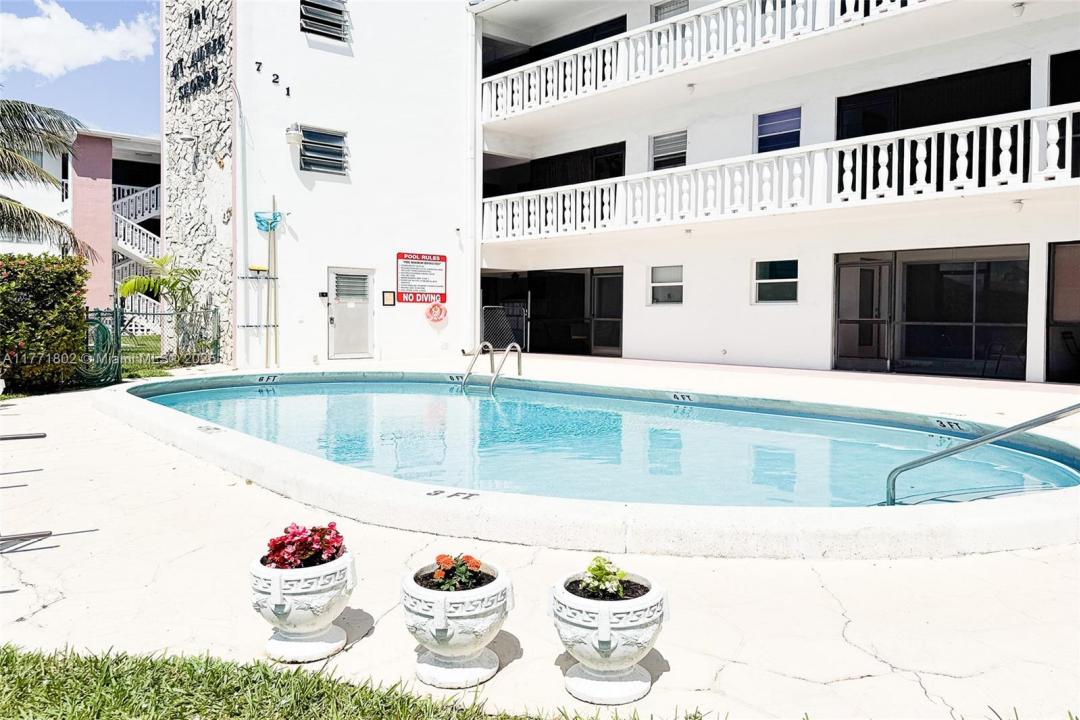 721 Atlantic Shores Blvd 307, Hallandale Beach, Floryda 33009, USA