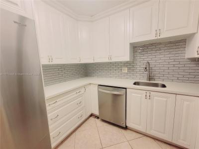 4174 Inverrary Dr 713, Lauderhill, Florida 33319, USA