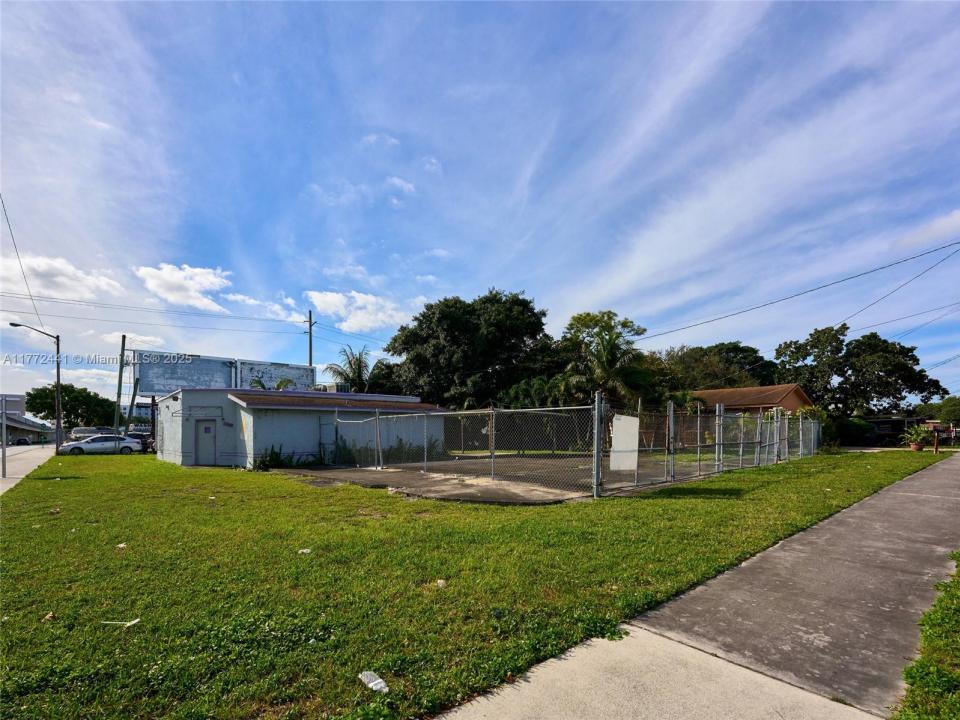 5832 NW 27th Ave, Miami, フロリダ 33142, アメリカ合衆国