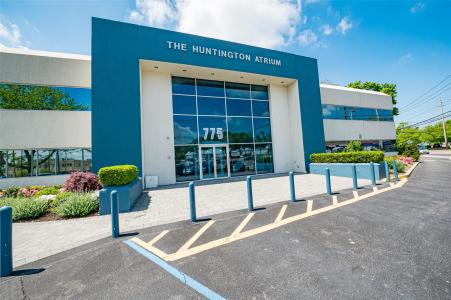 775 Park Avenue, Huntington, ニューヨーク 11743, アメリカ合衆国