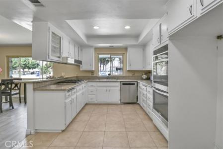 W Rowland Avenue, Anaheim, California 92804, Estados Unidos