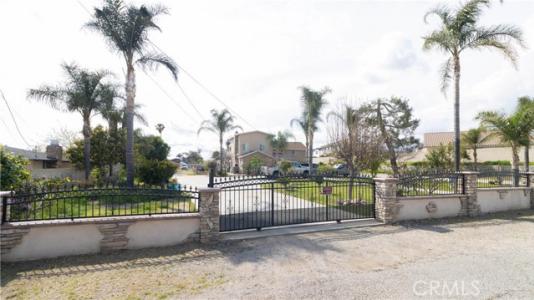 Poplar Avenue, Fontana, California 92335, Estados Unidos