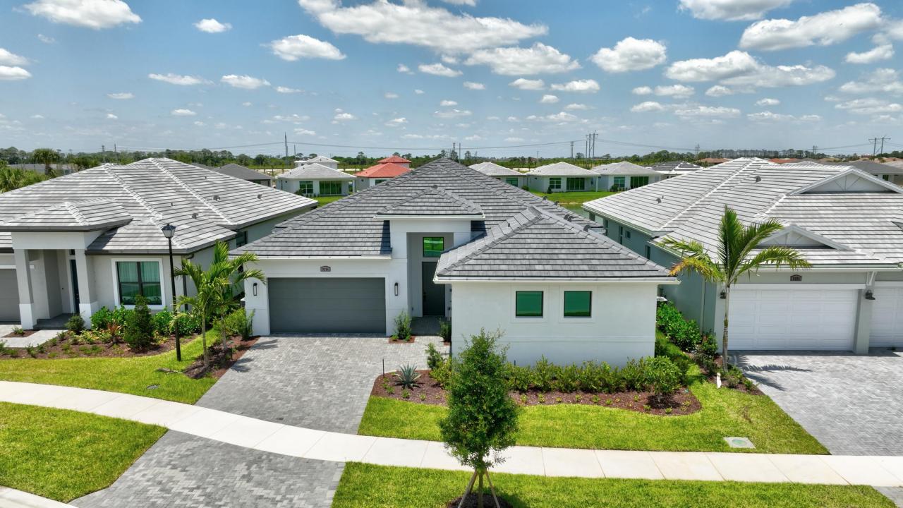 8294 SW Norcia Way, Port Saint Lucie, Florida 34987