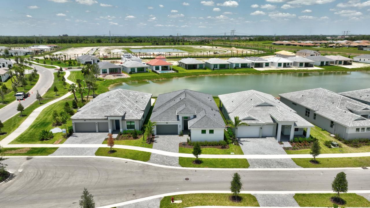 8294 SW Norcia Way, Port Saint Lucie, Florida 34987