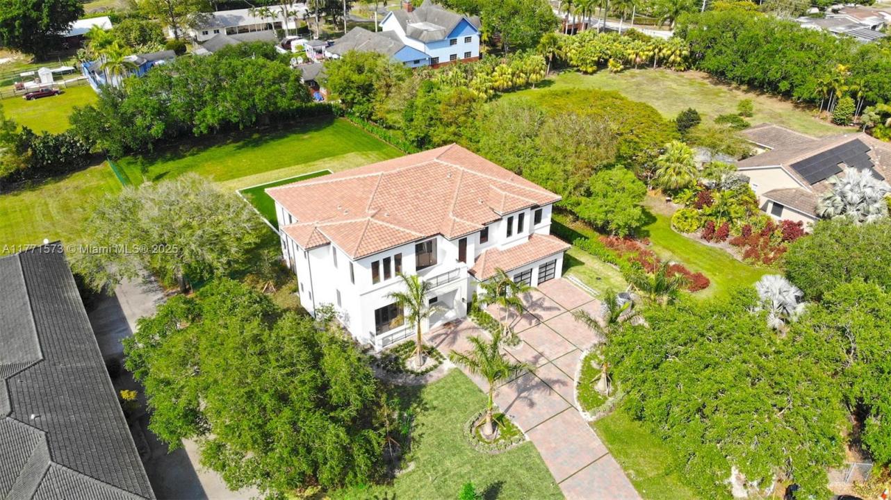 5903 SW 54th Ct, Davie, Florida 33314