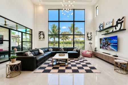 8451 Grand Prix Lane, Boynton Beach, Floride 33472, États-Unis