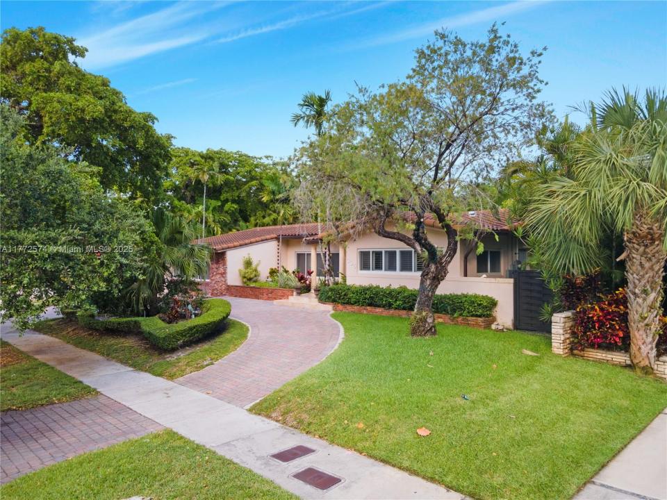 305 E Shore Dr E, Miami, 佛罗里达州 33133, 美国