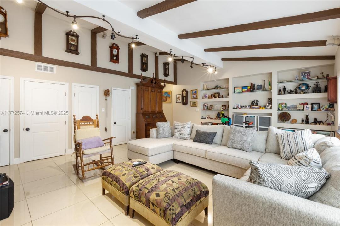 305 E Shore Dr E, Miami, 佛罗里达州 33133, 美国
