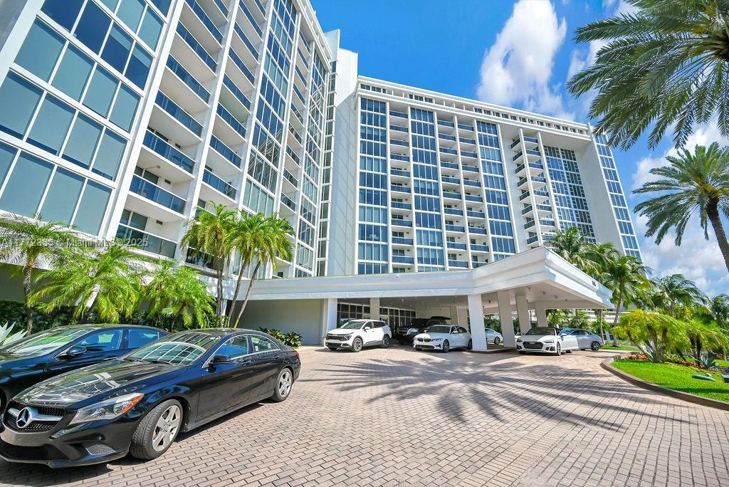 10275 Collins Ave 312, Bal Harbour, Flórida 33154, Estados Unidos