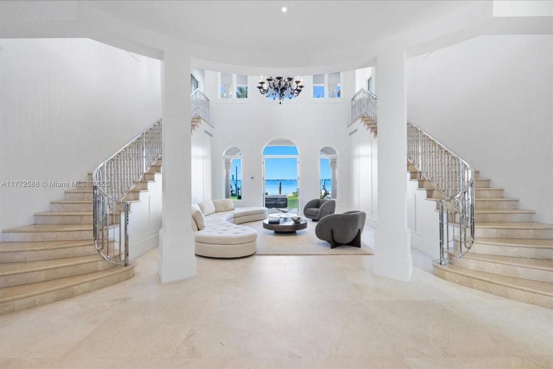 4340 N Bay Rd, Miami Beach, Флорида 33140, Соединенные Штаты