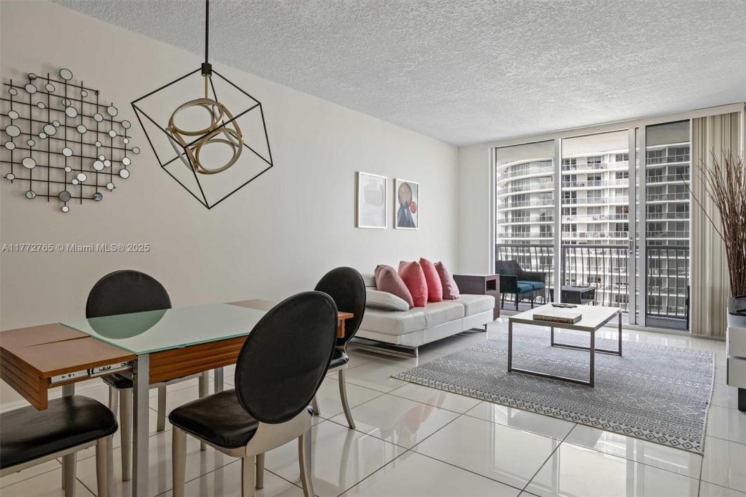 1750 N Bayshore Dr 4506, Miami, Florida 33132, Stati Uniti