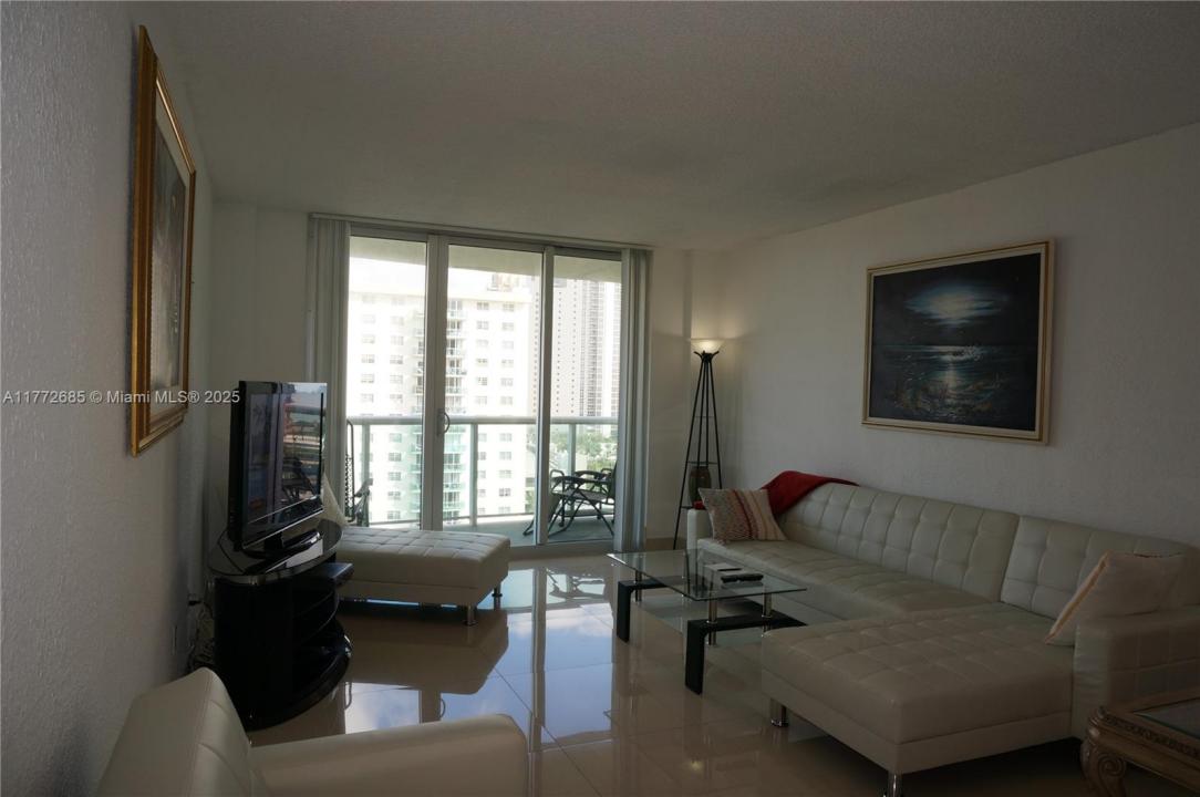 Sunny Isles Beach, Floryda 33160, USA