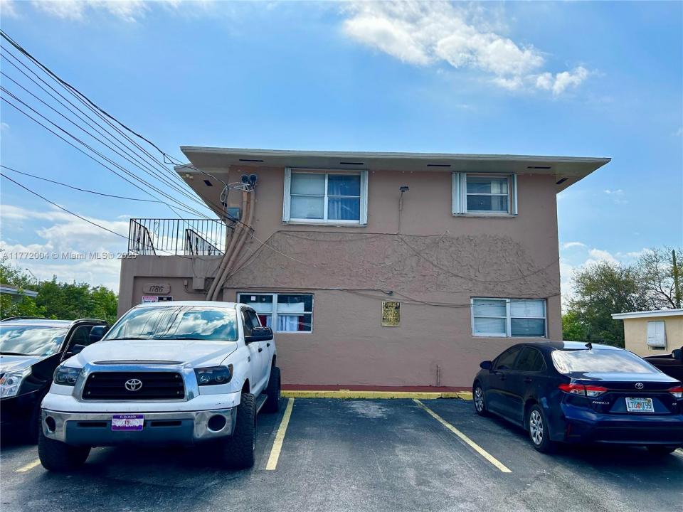 1786 Ali Baba Ave, Opa-Locka, Flórida 33054, Estados Unidos