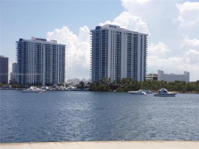 2920 Point East Dr N111, Aventura, Florida 33160, USA
