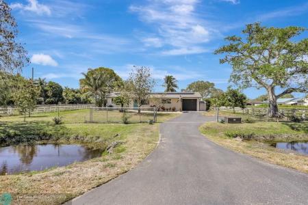 7999 NW 82nd Ter, Parkland, Florida 33067