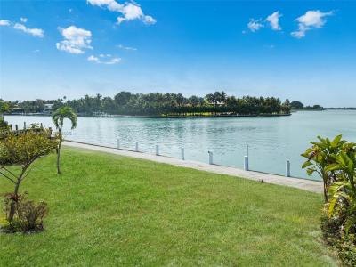 9224 Bay Dr, Surfside, Florida 33154, USA