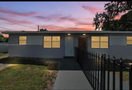 3056 NW 78 Street 1, Miami, Florida 33147, USA