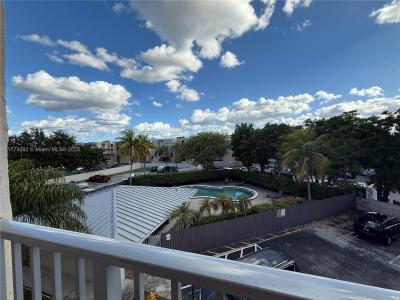 10900 SW 104th St 323, Miami, Florida 33176, USA