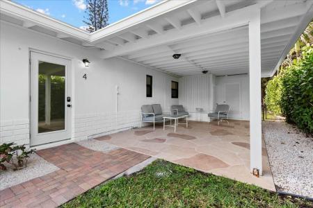 18 Adams Road, Ocean Ridge, Florida 33435